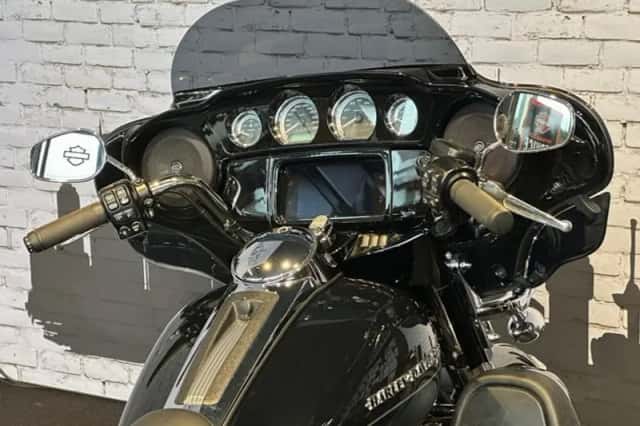 Harley-Davidson Electra Glide Ultra Limited (2023) thumbnail 4