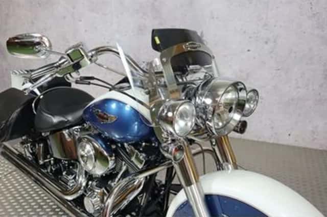 Harley-Davidson Softail Deluxe (2005) thumbnail 4
