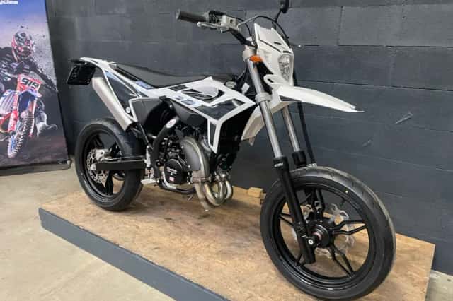Beta RR50 2T Motard Sport 50 Motard Sport (2026) thumbnail 3