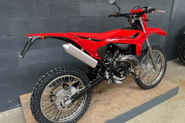 Beta RR50 2T Enduro Rood 50 Enduro (2026) thumbnail 2