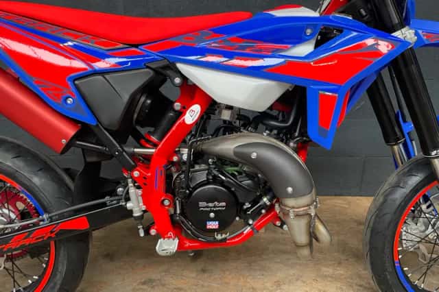 Beta RR50 2T Track Blauw/Rood 50 Track (2026) thumbnail 5