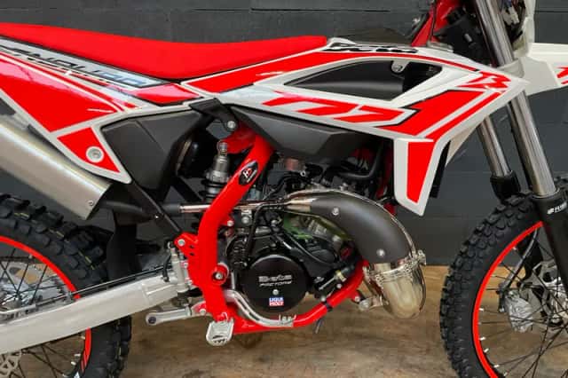 Beta RR50 2T Enduro Sport Wit 50 Enduro Sport (2025) thumbnail 5