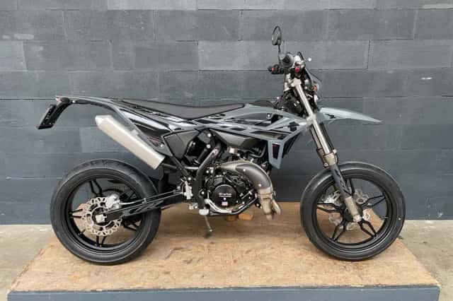 Beta RR50 2T Motard X Special Edition 50 Motard Special (2026) thumbnail 1
