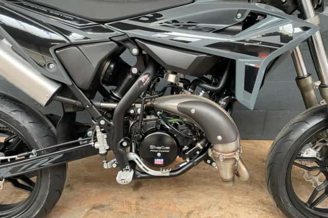 Beta RR50 2T Motard X Special Edition 50 Motard Special (2026) thumbnail 5