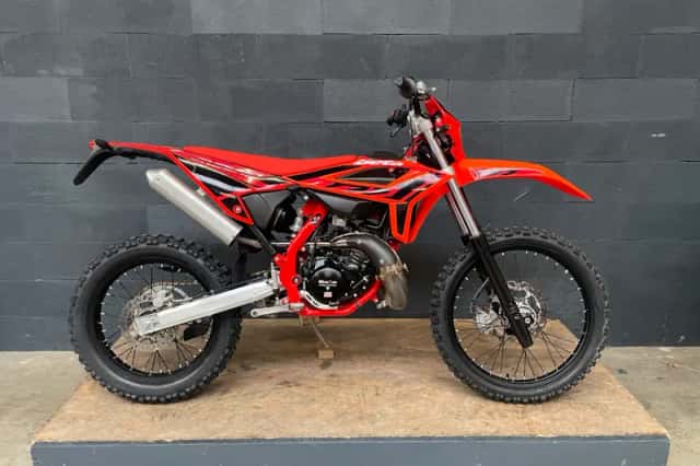 Beta RR 50 Enduro (2025) thumbnail 1