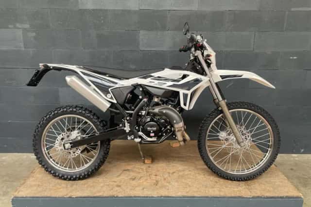 Beta RR50 2T Enduro Wit 50 Enduro (2026) thumbnail 1