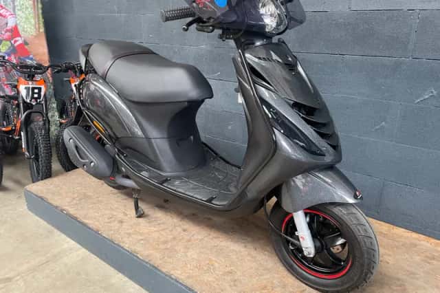 Piaggio Zip 4t 25kmh Snor 4 Takt (2023) thumbnail 3