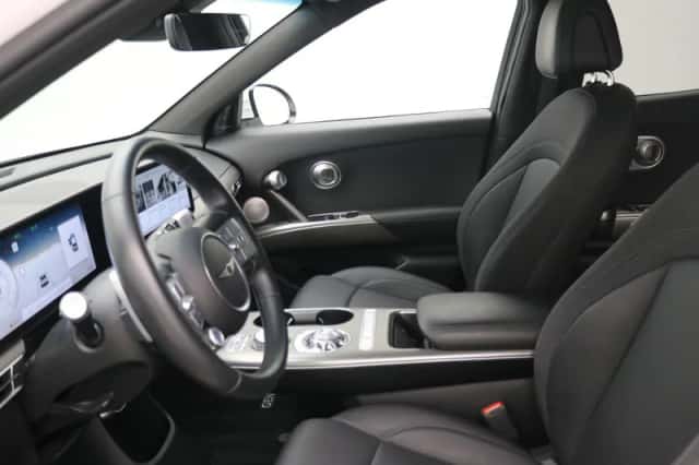 Genesis GV60 Long Range Dual Motor Premium (2022) thumbnail 5
