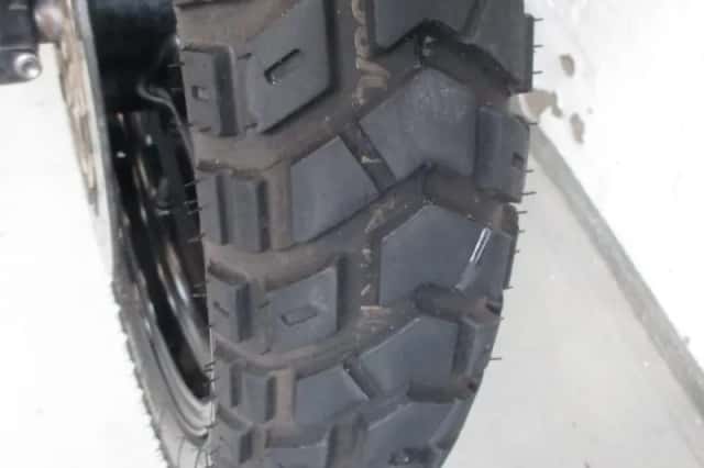Suzuki DL 1000 V-Strom (2003) thumbnail 5