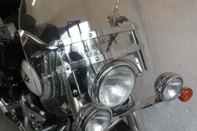 Suzuki VL800 Volusia (2001) thumbnail 6