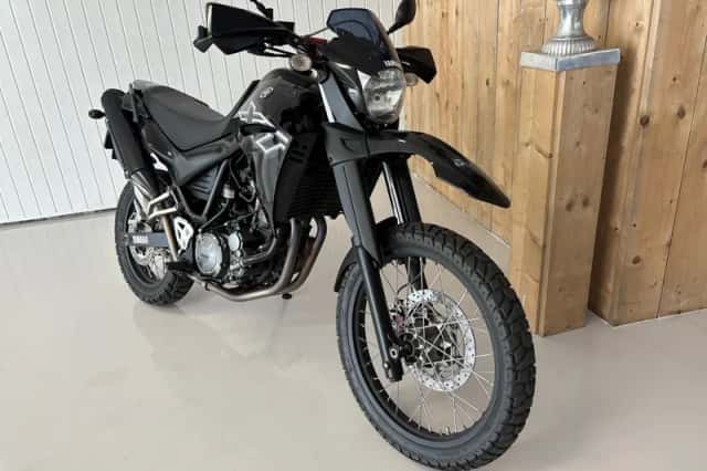 Yamaha XT660R (2011) thumbnail 1