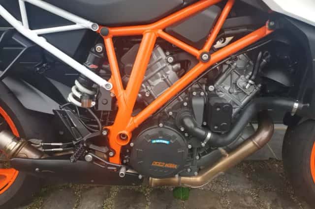 KTM Super Duke (2018) thumbnail 5