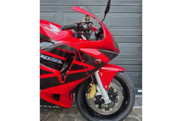 Honda CBR600RR (2004) thumbnail 6