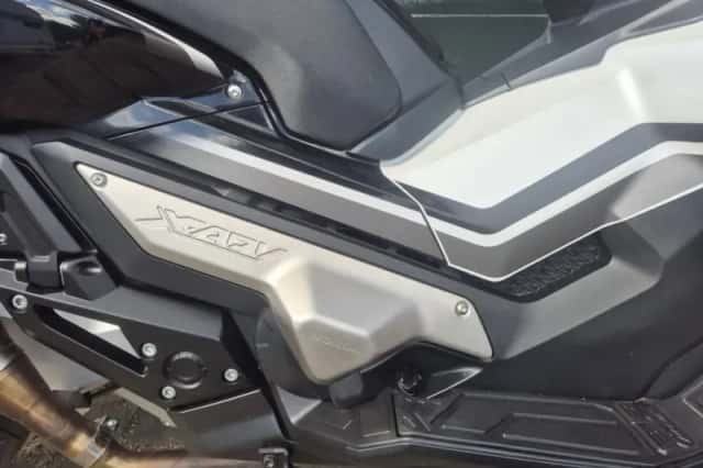 Honda X-ADV 750 (2019) thumbnail 4