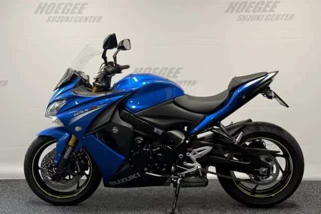 Suzuki GSX-S1000FA (2016) thumbnail 4