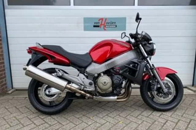 Honda CB 1100 SF (2000) thumbnail 1
