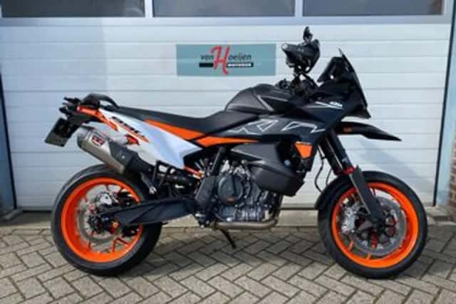 KTM 890 SMT (2023) thumbnail 1