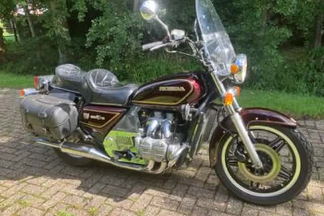 Honda GL 1100 Gold Wing (1981) thumbnail 1