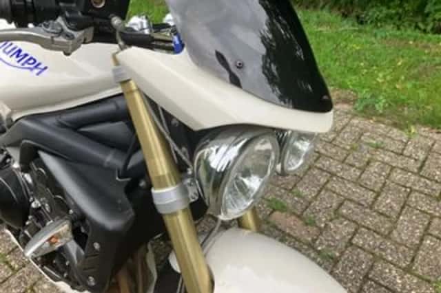 Triumph Street Triple 675 (2008) thumbnail 3