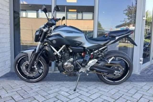 Yamaha MT-07 (2014) thumbnail 4