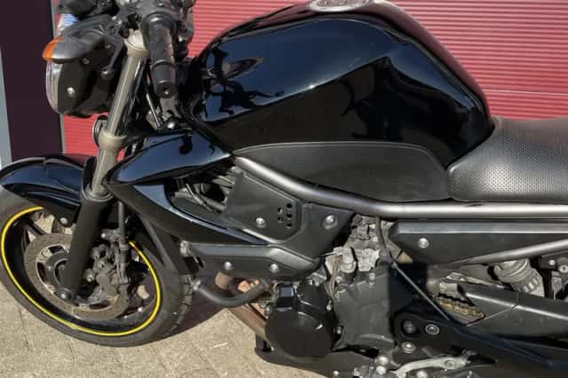 Yamaha XJ6 (2009) thumbnail 6