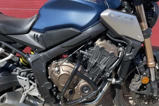 Honda CB650R 650 (2022) thumbnail 4