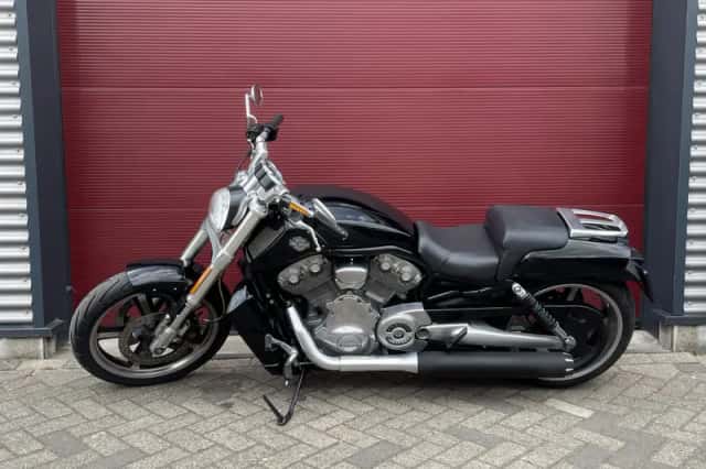 Harley-Davidson V-Rod Muscle (2012) thumbnail 3