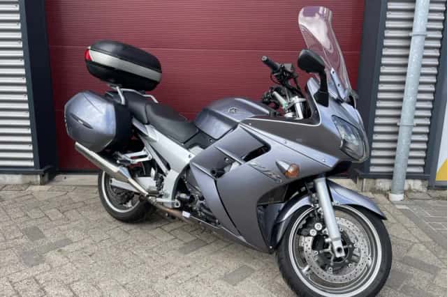 Yamaha FJR1300 (2004) thumbnail 1