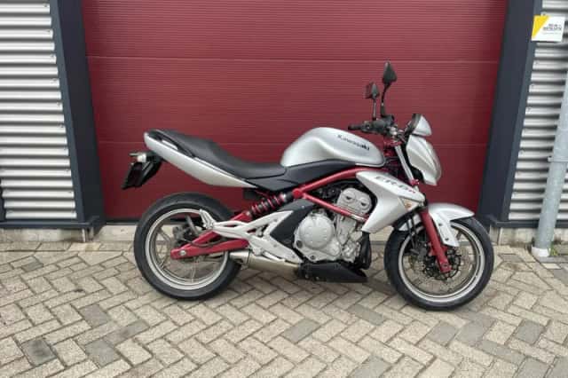 Kawasaki Er-6n (2008) thumbnail 3