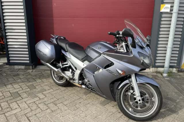 Yamaha FJR1300 (2005) thumbnail 1