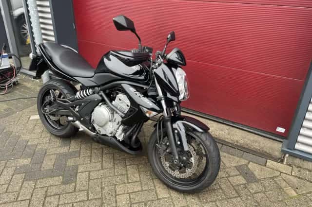 Kawasaki ER-6n (2008) thumbnail 5