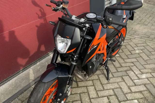KTM 690 Duke (2017) thumbnail 6