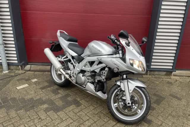Suzuki SV1000 (2004) thumbnail 1