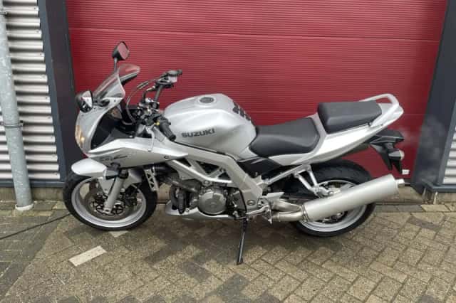 Suzuki SV1000 (2004) thumbnail 3