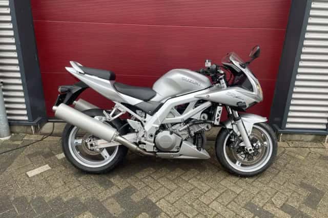 Suzuki SV1000 (2004) thumbnail 4