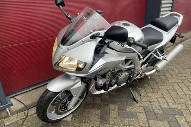 Suzuki SV1000 (2004) thumbnail 5