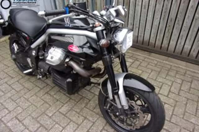 Moto Guzzi Griso 1200 8V (2010) thumbnail 2