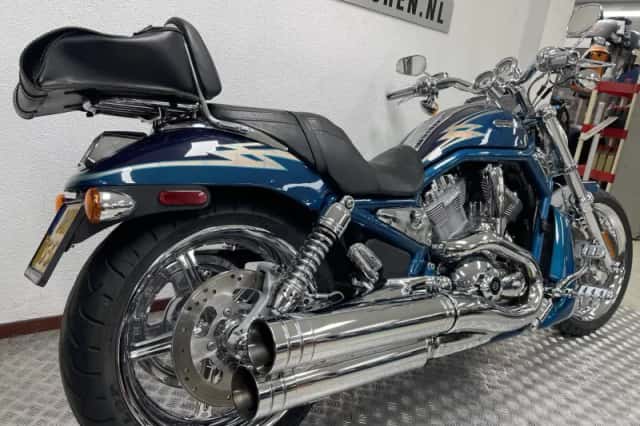 Harley-Davidson V-Rod (2005) thumbnail 3