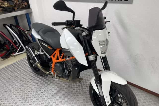 KTM 690 Duke (2012) thumbnail 5