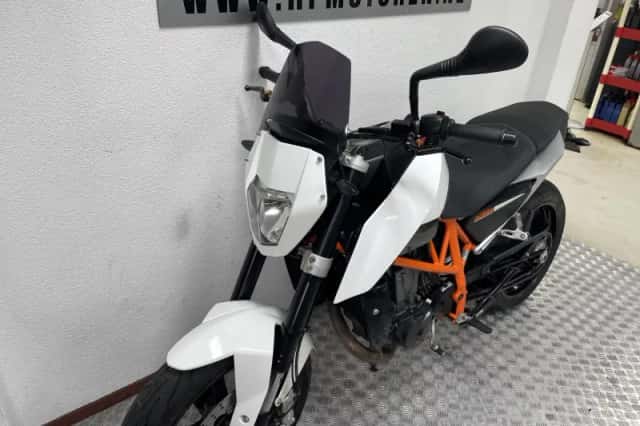 KTM 690 Duke (2012) thumbnail 6