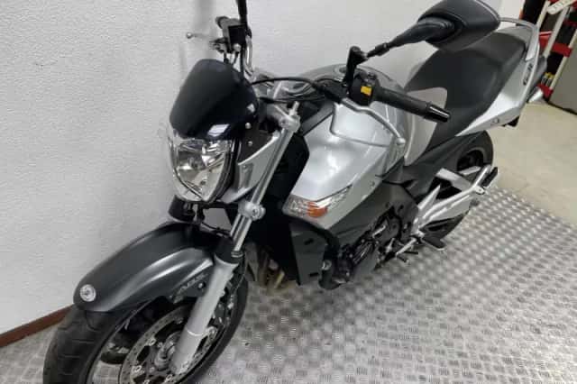 Suzuki GSR600 (2008) thumbnail 6
