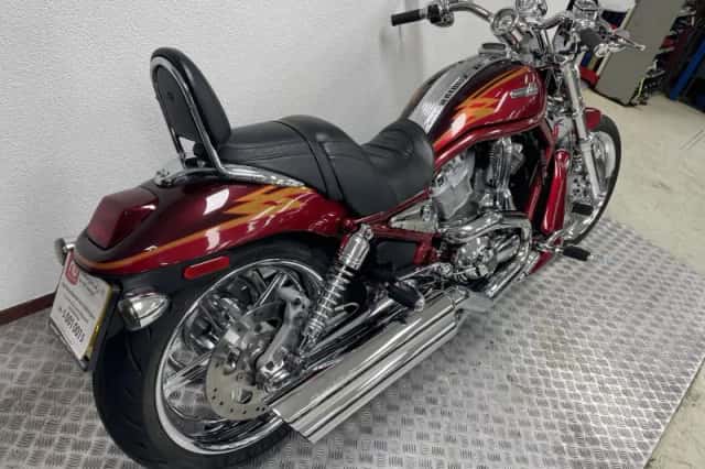 Harley-Davidson V-Rod (2005) thumbnail 3