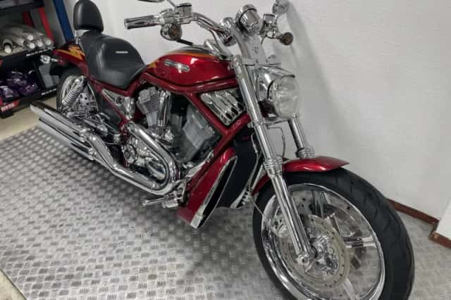 Harley-Davidson V-Rod (2005) thumbnail 5