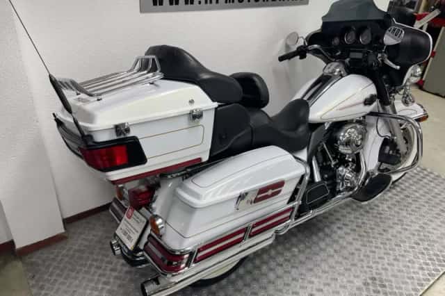 Harley-Davidson Electra Glide (2008) thumbnail 3