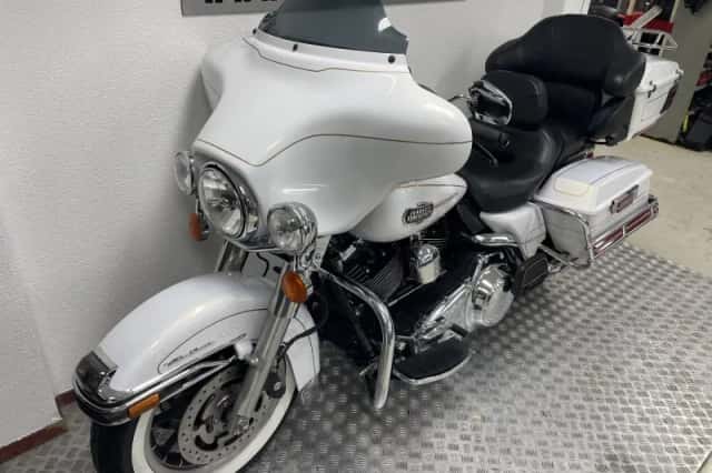 Harley-Davidson Electra Glide (2008) thumbnail 6