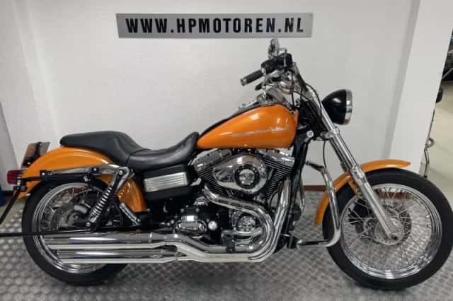 Harley-Davidson Dyna Super Glide (2011) thumbnail 1
