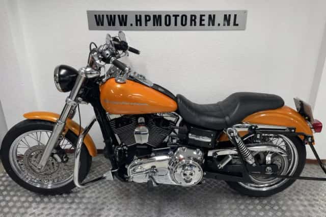 Harley-Davidson Dyna Super Glide (2011) thumbnail 2