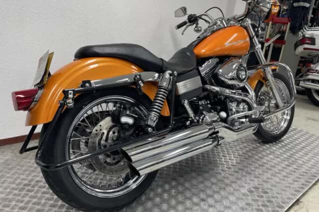 Harley-Davidson Dyna Super Glide (2011) thumbnail 5