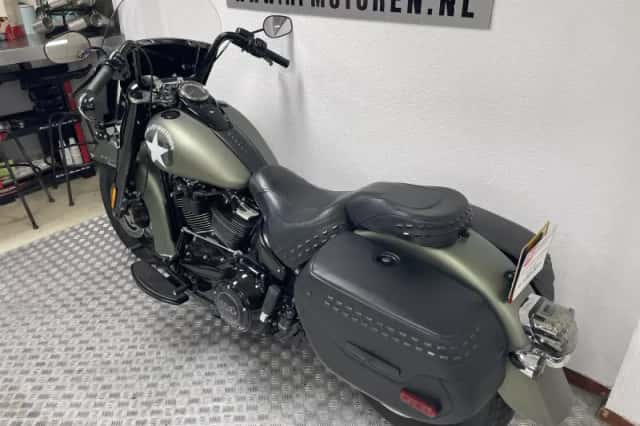 Harley-Davidson Heritage Softail (2018) thumbnail 6