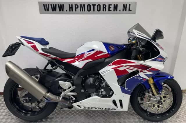 Honda CBR 1000RR SP (2024) thumbnail 1